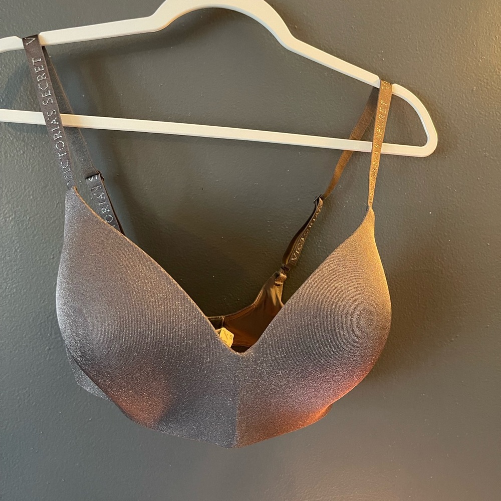 Victoria secret bra with tags